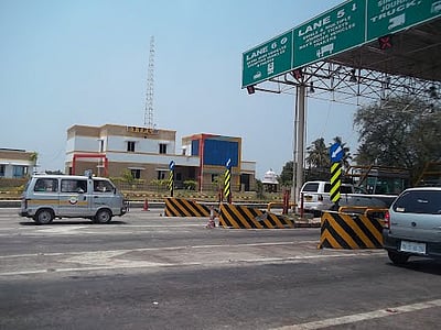 சுங்கச்சாவடிகளில் கட்டணம் உயா்வு: தலைவா்கள் கண்டனம்!